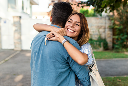 couple hugging