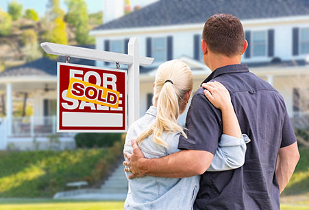 couple buying house